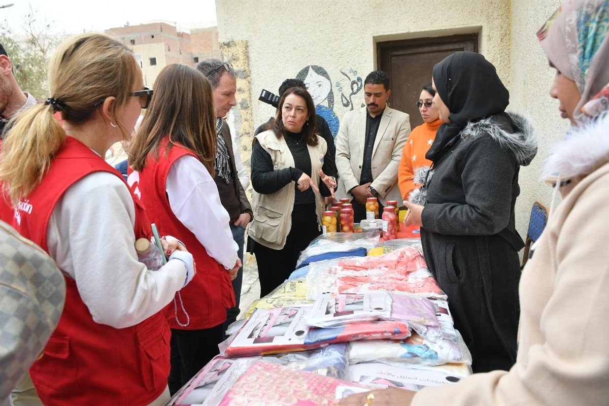 زيارة مدير مكتب برنامج الأغذية العالمي في وسفير إسبانيا ومديرة الوكالة الإسبانية مصرلإحدى المدارس المجتمعية في أسيوط